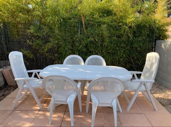 Rez De Villa Avec Place De Parking Et Vue Mer. La Ciotat Exteriör bild